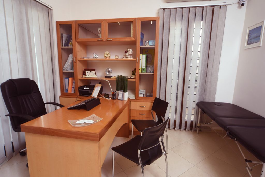 studio-caserta-capodrise--dentista-cassandro-de-luca